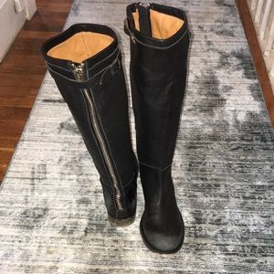 Gorgeous tall black leather boots